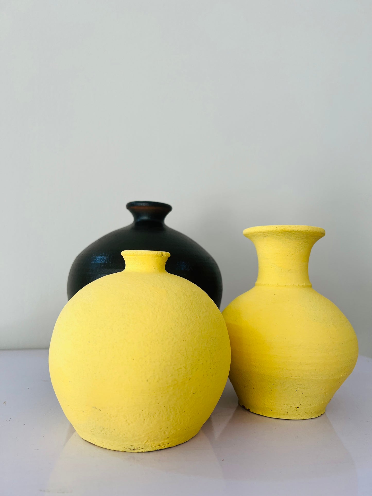 Taran Yellow Decor pot